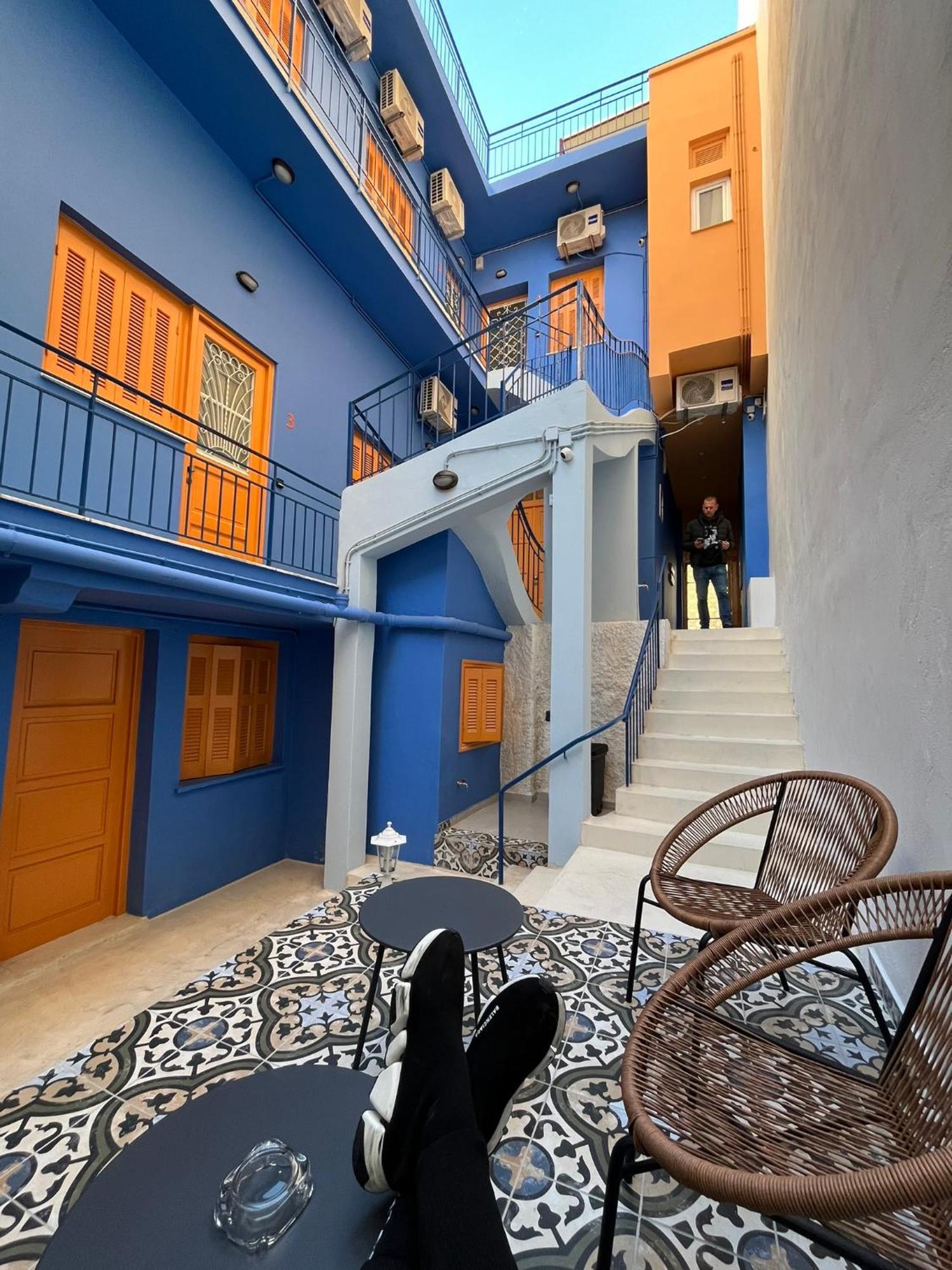 The Blue House Athens Aparthotel Exteriör bild
